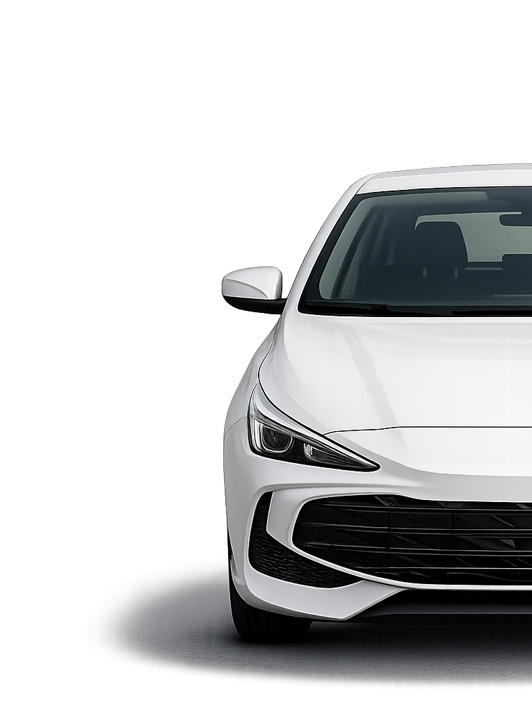 Witte moderne auto in vooraanzicht met transparante achtergrond en subtiele grijze schaduw onder de wagen.