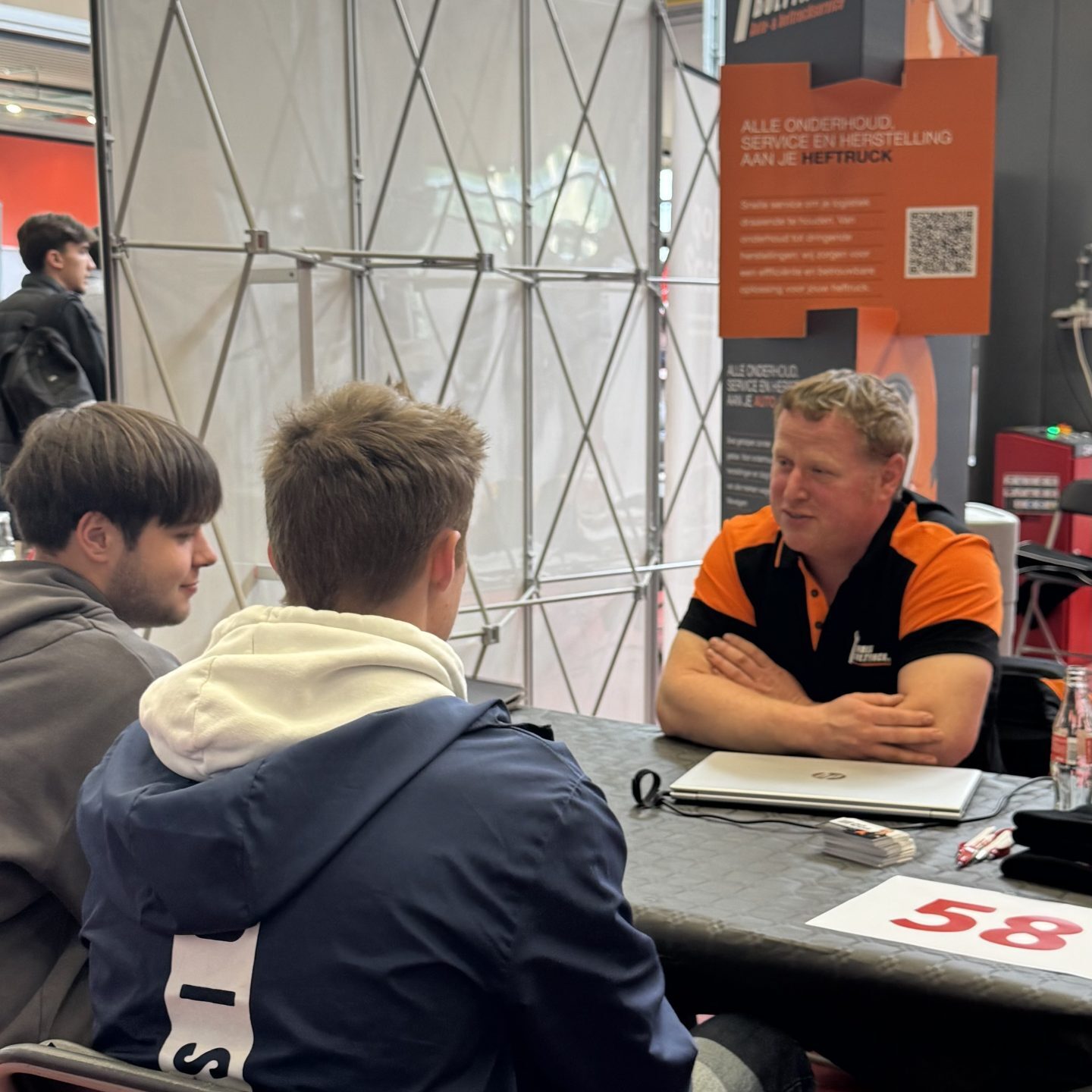 Gesprekken met studenten uit de voertuigsector